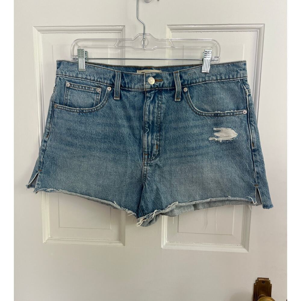 Madewell Women's 30 Jean Shorts Relaxed Denim Medium Wash Distressed Slit Side